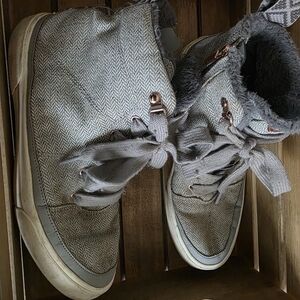 Roxy Gray High-Top Women's Sneakers